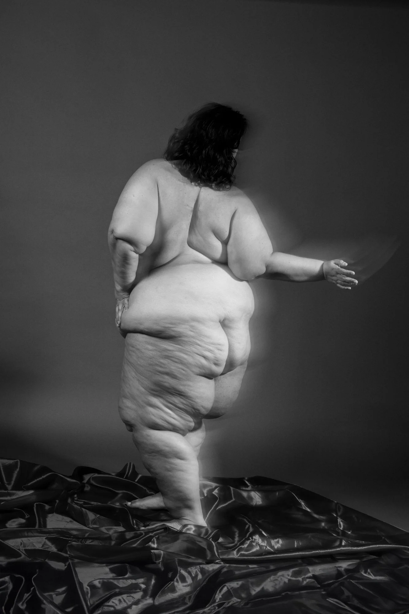 julia-sh_mono#2.jpg