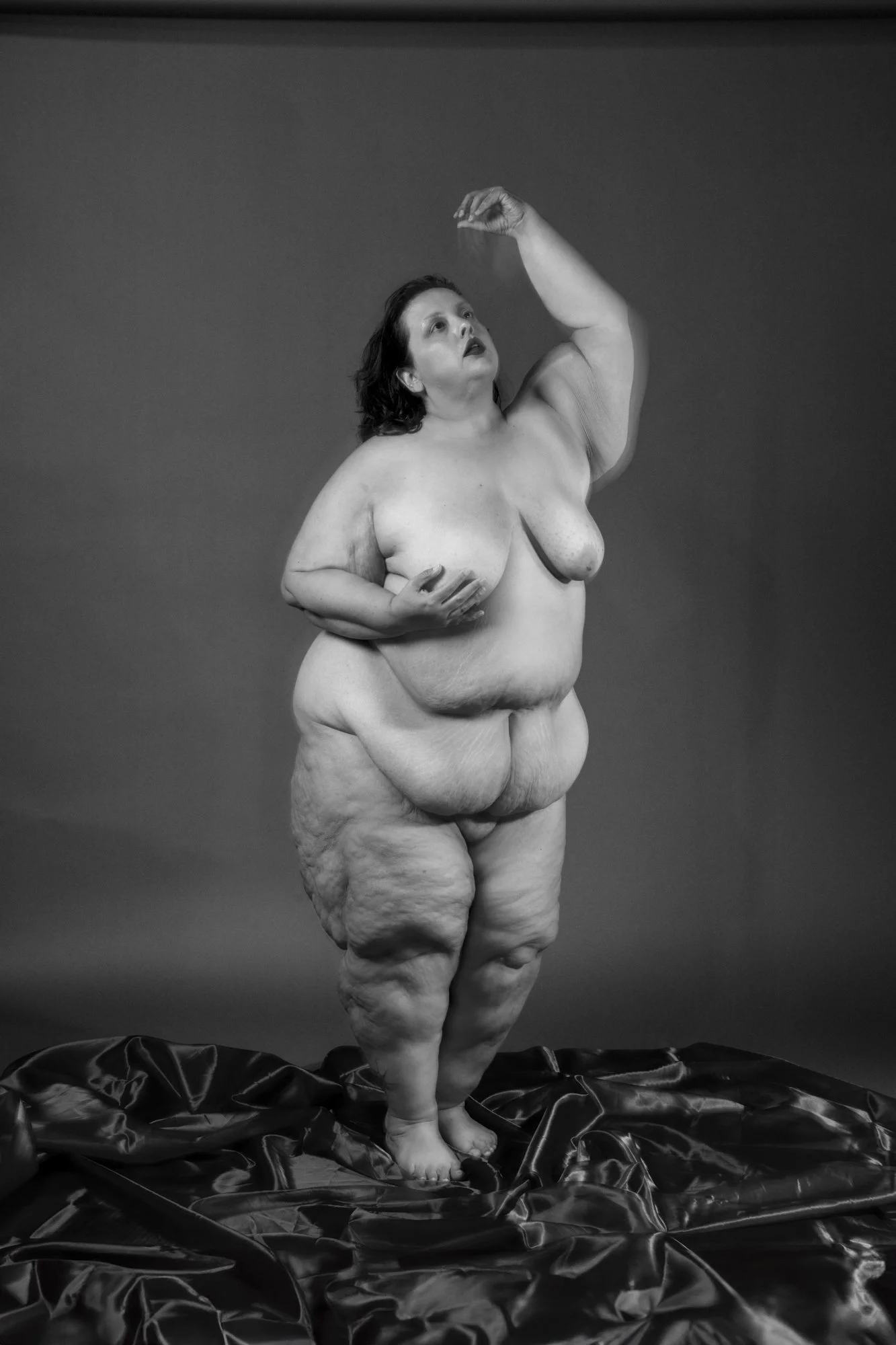 julia-sh_mono#3.jpg