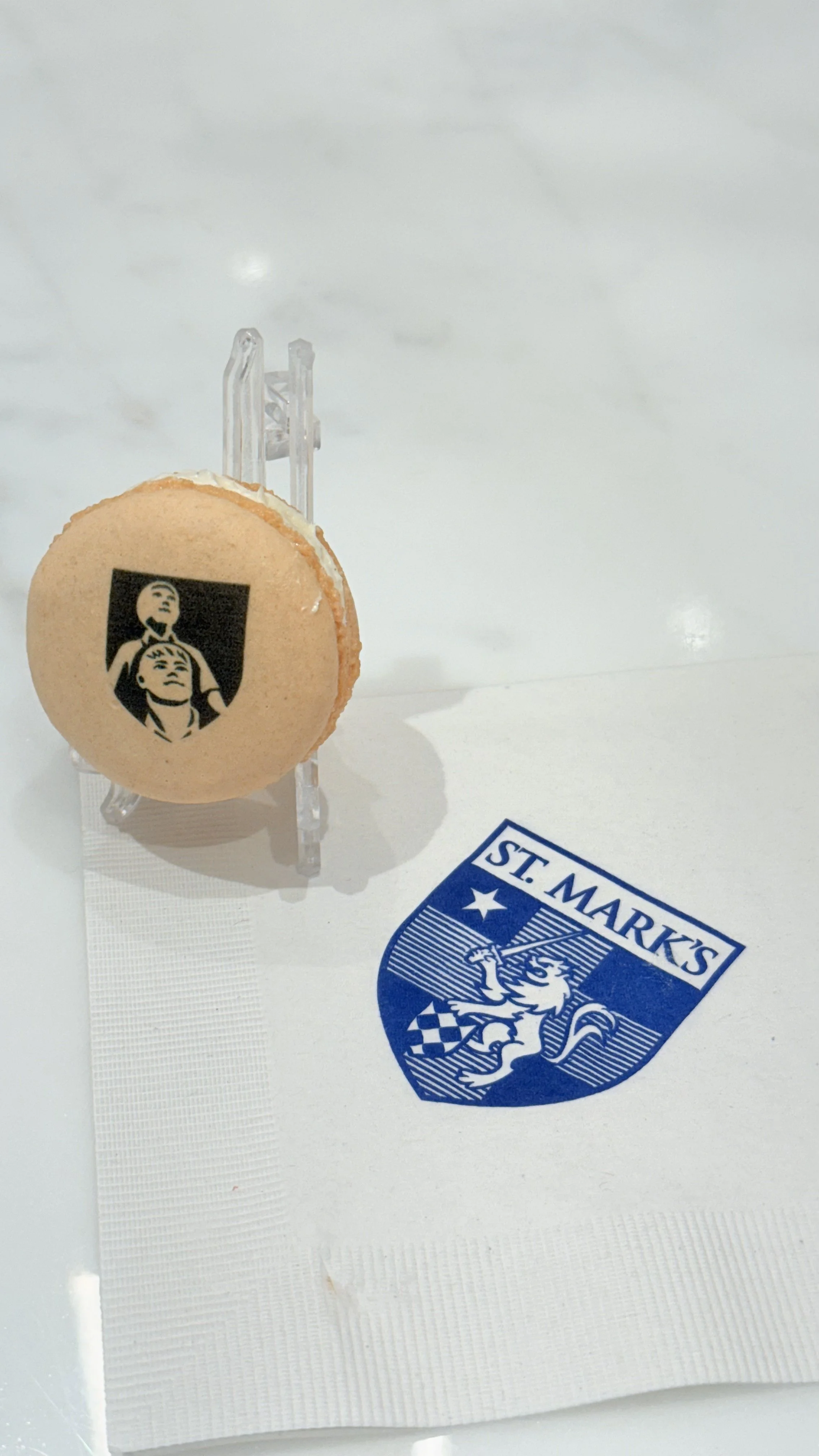 Custom French Macarons - Make Your Life Sweeter