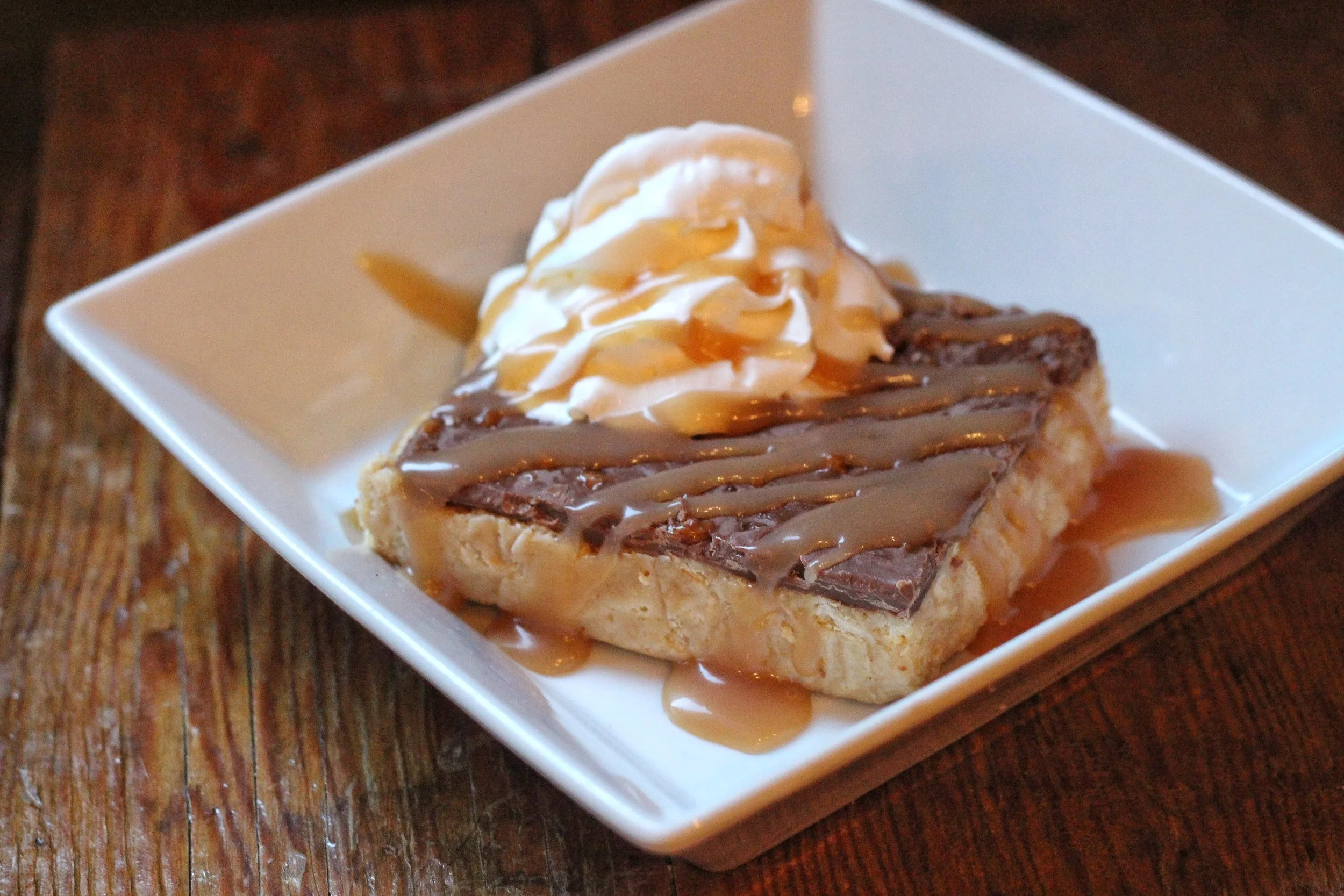 Skor Square – Skor, milk, chocolate, buttered crackers