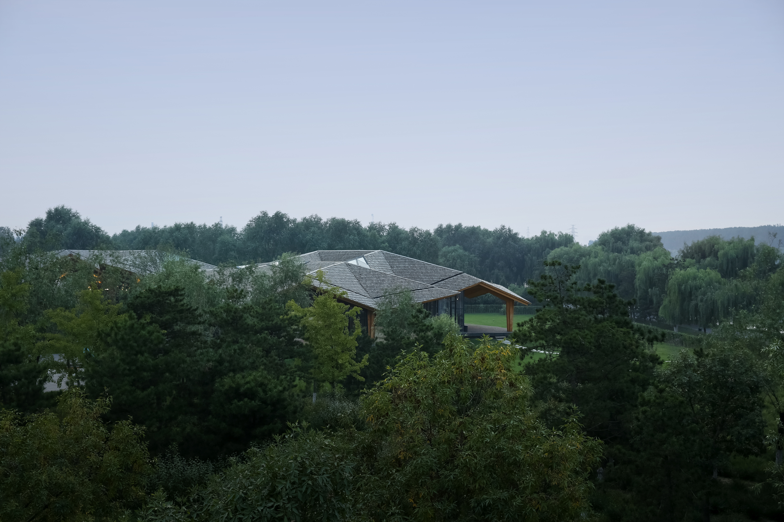  树林中的林建筑 Forest Building in woods 