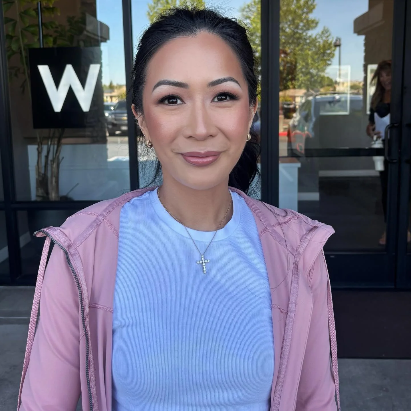 Can't wait for this beauties big day! Her skin is UNREAL. 
I used 
 @charlottetilbury airbrush flawless foundation with a pump of @armanibeauty luminous silk 
@hourglasscosmetics bronzer, highlighter, and blush
@tower28beauty concealer