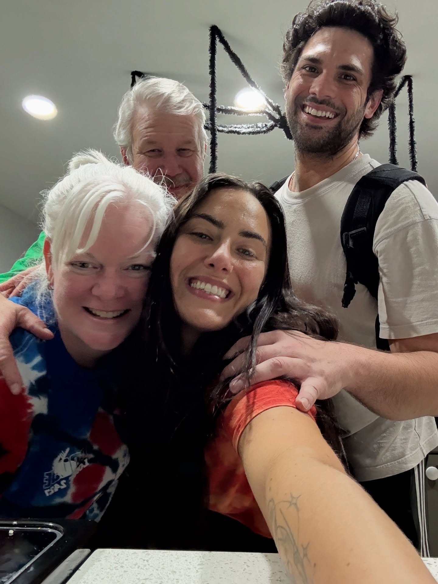 One of the best parts about life on the road is getting to see all the family and friends along the way ❤️