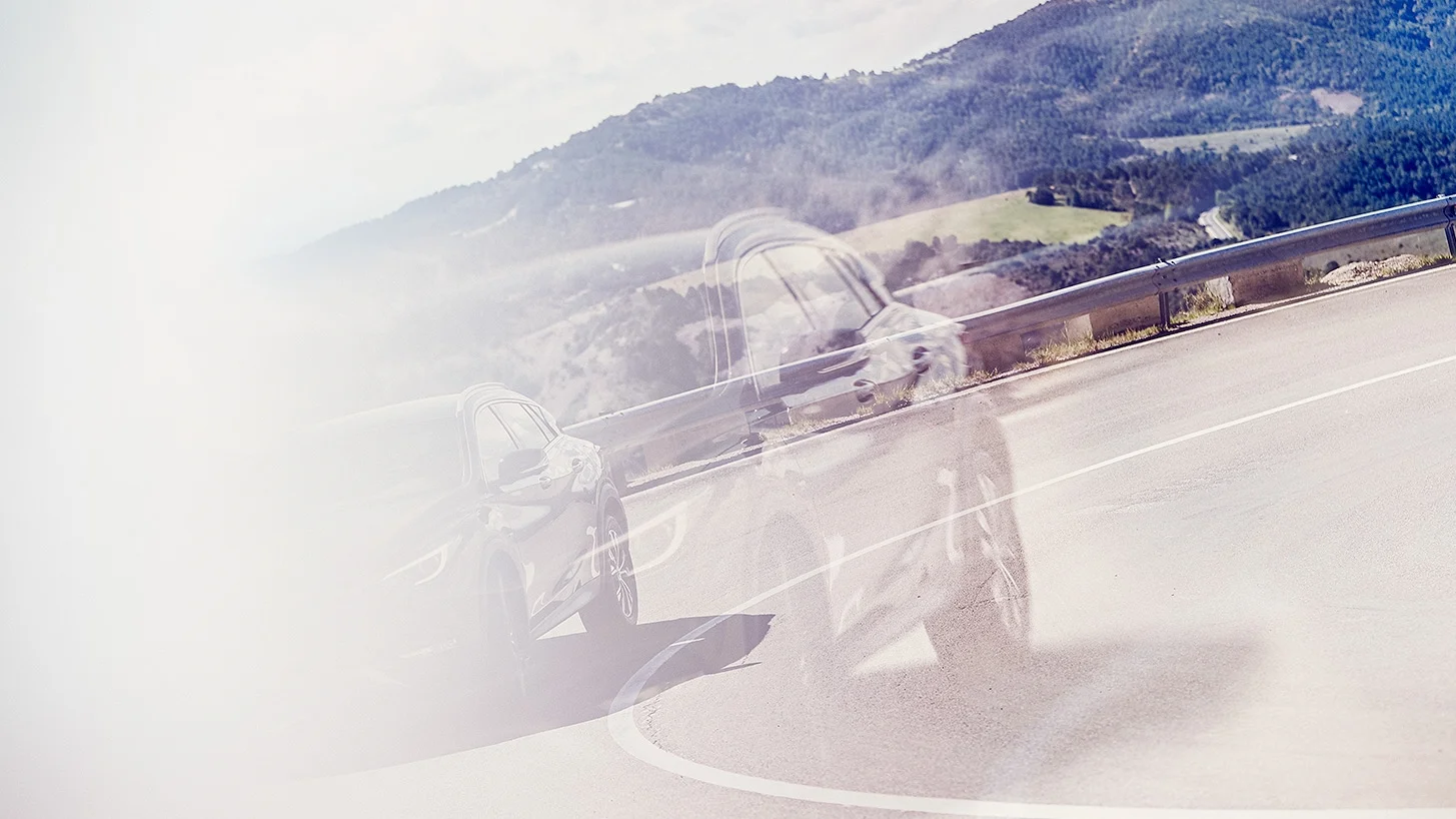 INFINITI_card_3_x_15R6318.jpg