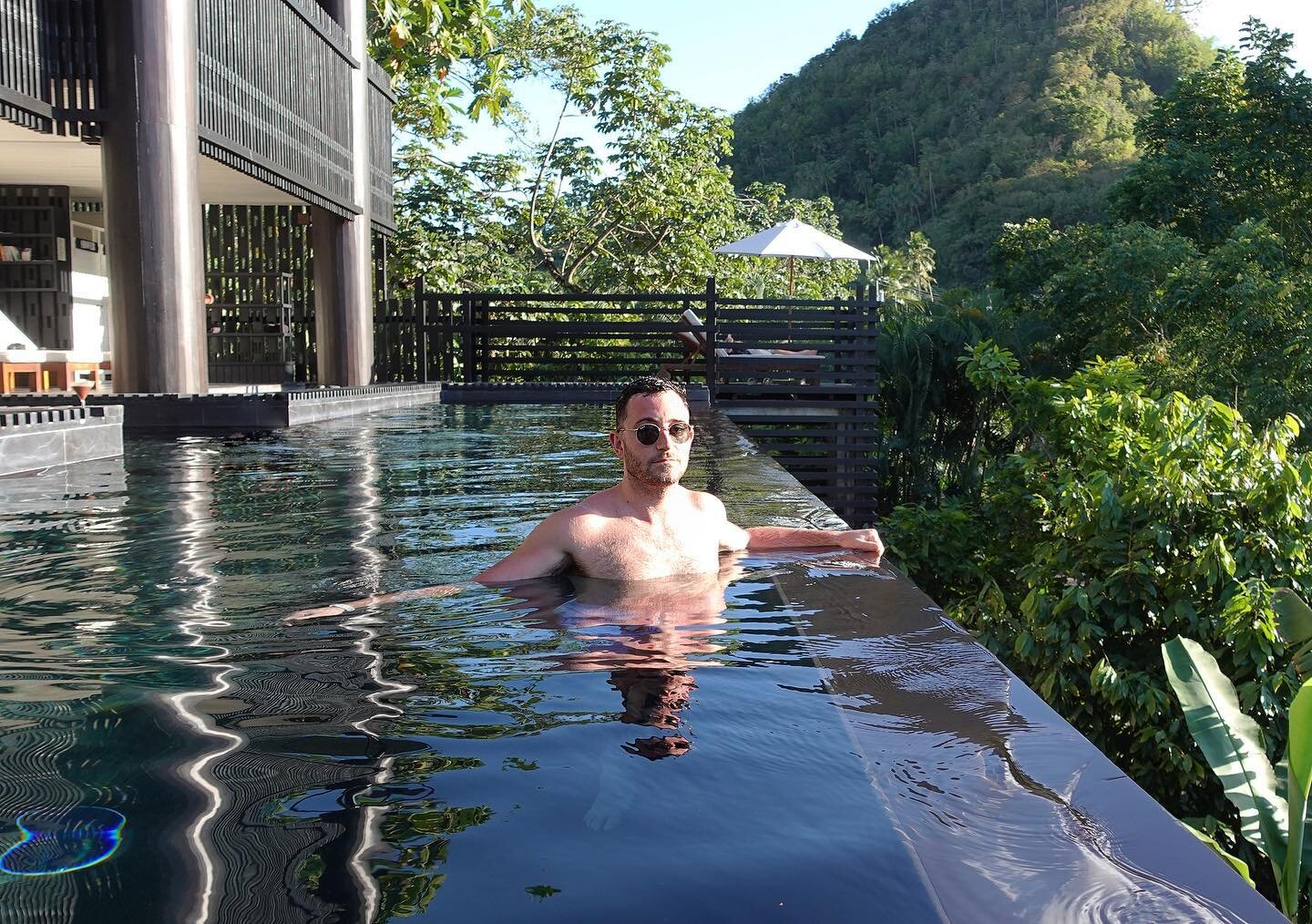 To infinity [pools] and beyond 🌴 Follow for more stunning travel destinations 🛩
◽️
📍@hotelchocolatstlucia
◽️
◽️
#stlucia #caribbean #saintlucia #travel #vacation #beach #islandlife #pitons #wanderlust #nature #paradise #travelgram #letherinspireyo