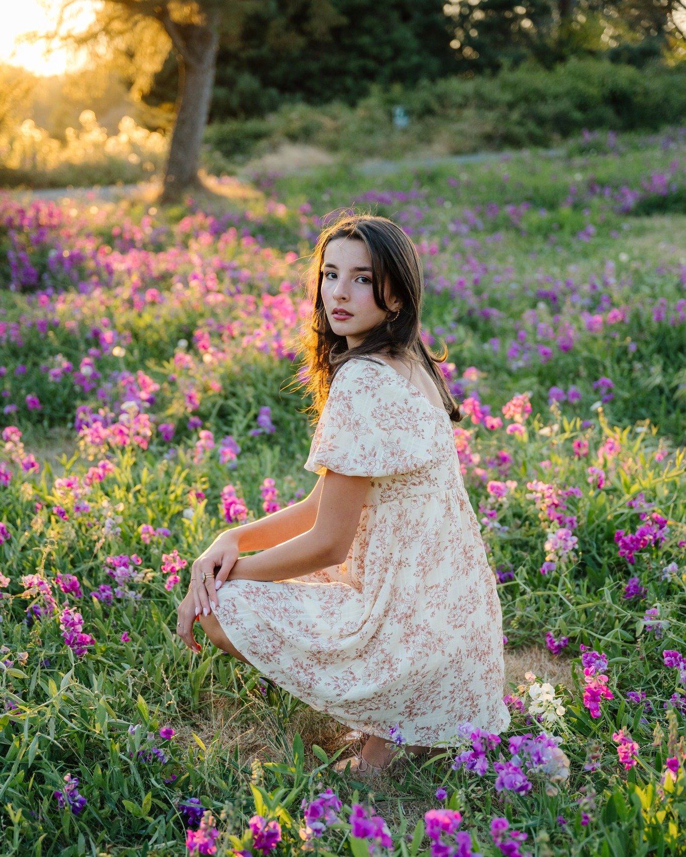 Sweet E!! We had THE most magical evening at Discovery Park last summer when we lucked out and the sweet peas were growing back after getting mowed down a few weeks before.  The light was perfect and the photos are among some of my most favorite I've