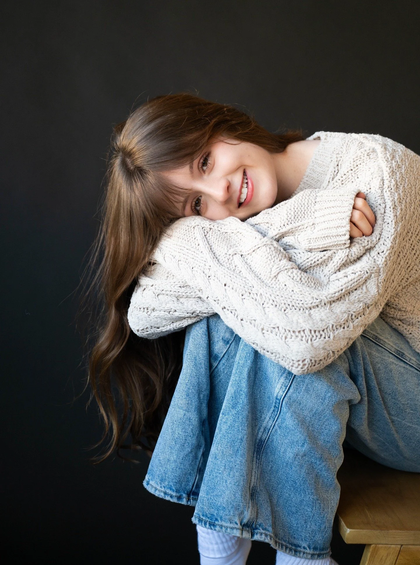 ATTN Class of 2027!!! I know we are a while away, and this is not meant to stress you out - but it's time to *start* thinking about your senior photos! Yes- really! I've just put together a waitlist for any and all interested in having your photos ta