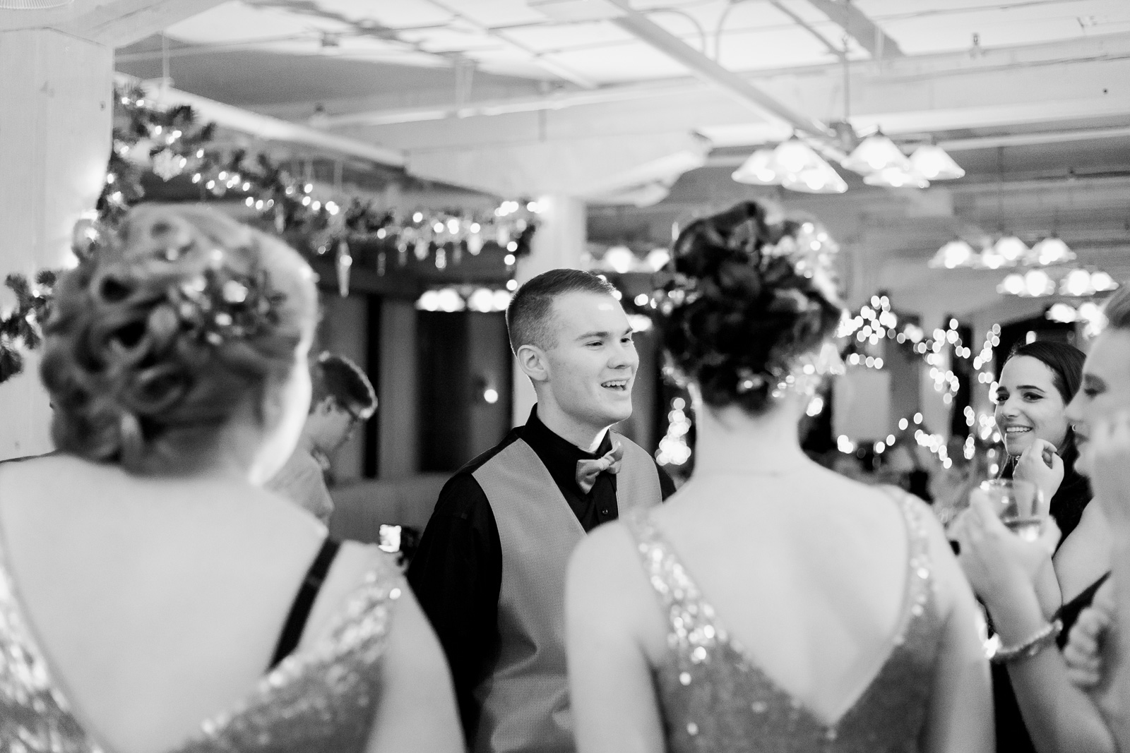 Ohio Christmas Wedding by Cleveland Wedding Photographer Matt Erickson Photography