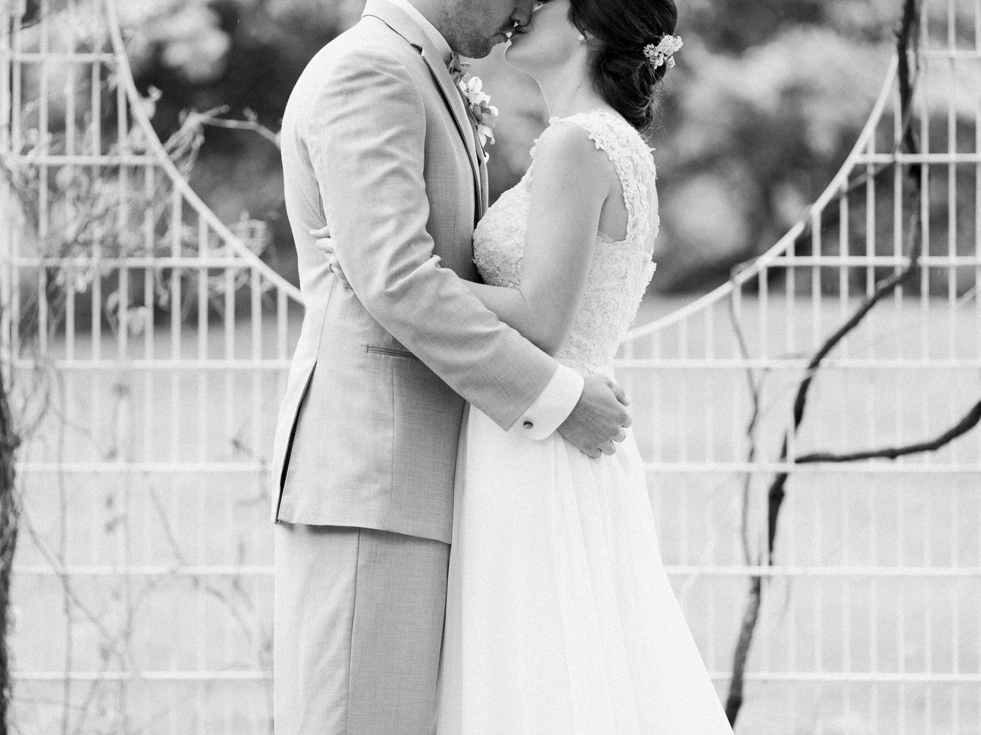 Godly Akron Wedding by Cleveland Wedding Photographer Matt Erickson Photography