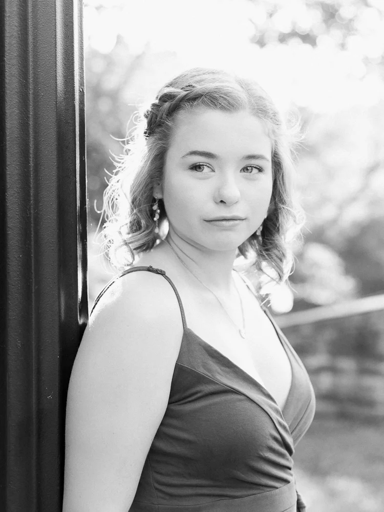 Senior Photos at the Cleveland Cultural Gardens by Cleveland Wedding Photographer Matt Erickson Photography