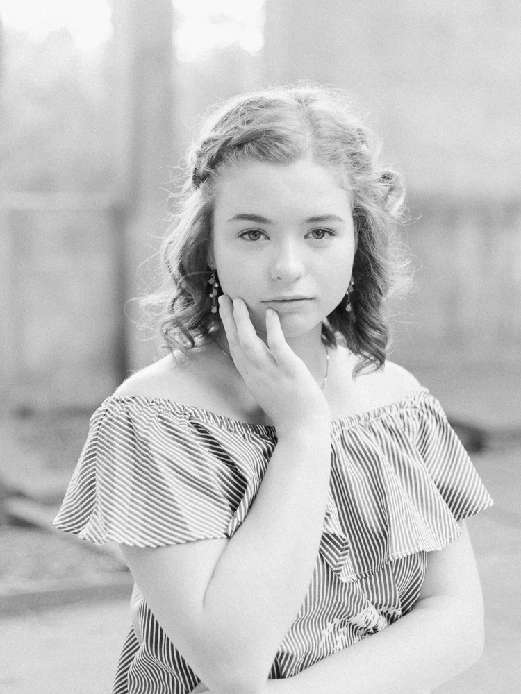 Senior Photos at the Cleveland Cultural Gardens by Cleveland Wedding Photographer Matt Erickson Photography