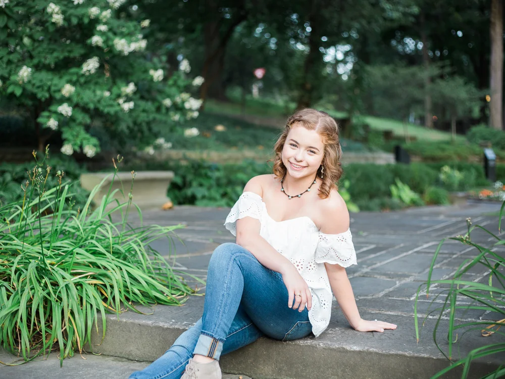 Senior Photos at the Cleveland Cultural Gardens by Cleveland Wedding Photographer Matt Erickson Photography