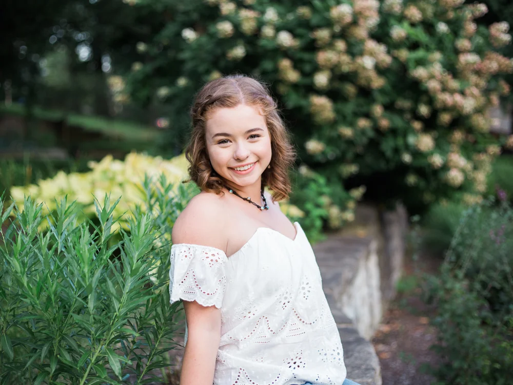 Senior Photos at the Cleveland Cultural Gardens by Cleveland Wedding Photographer Matt Erickson Photography