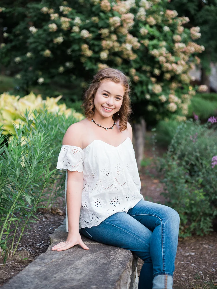 Senior Photos at the Cleveland Cultural Gardens by Cleveland Wedding Photographer Matt Erickson Photography