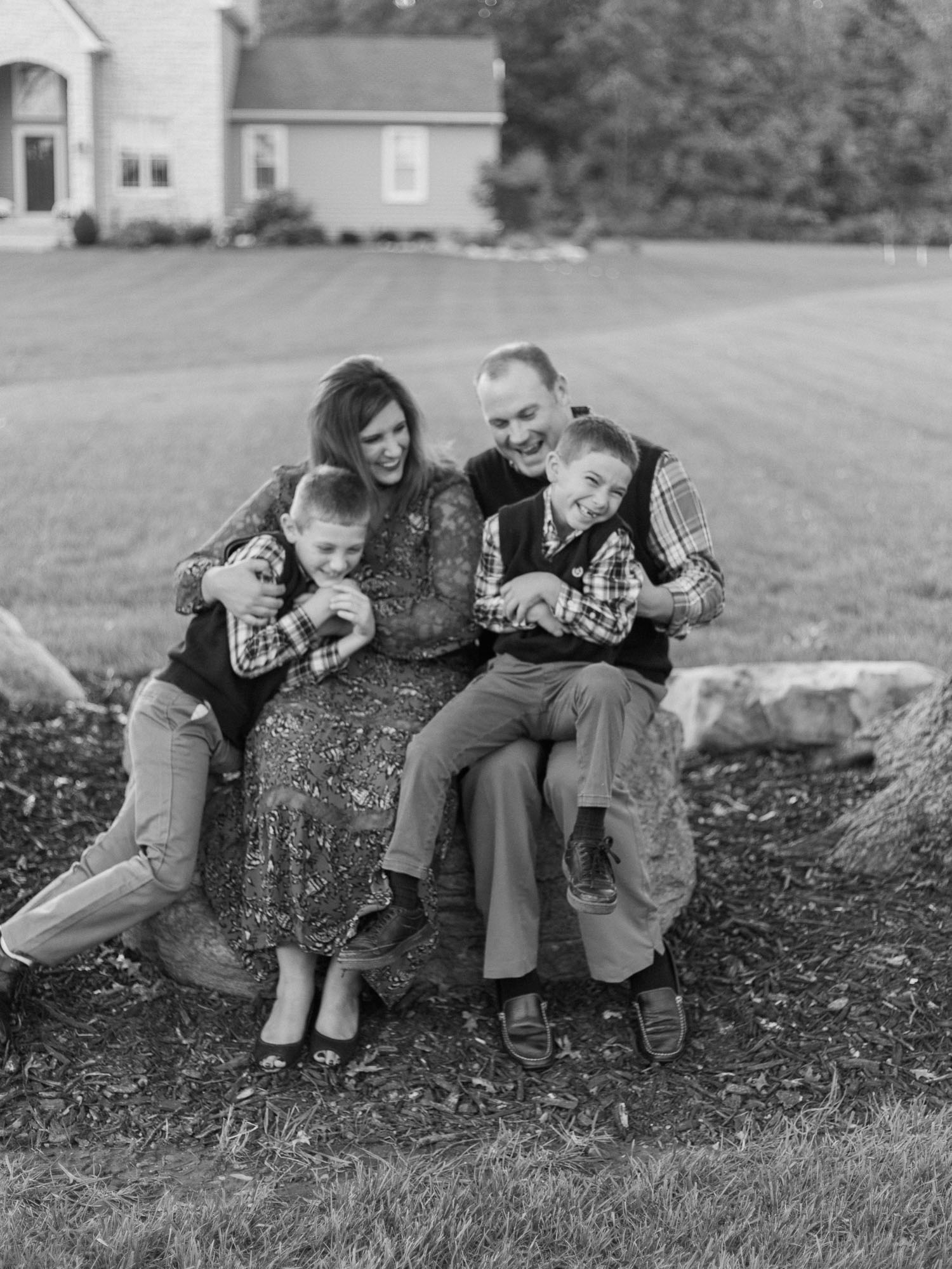 Fall Family Photos by Cleveland Wedding Photographer Matt Erickson Photography