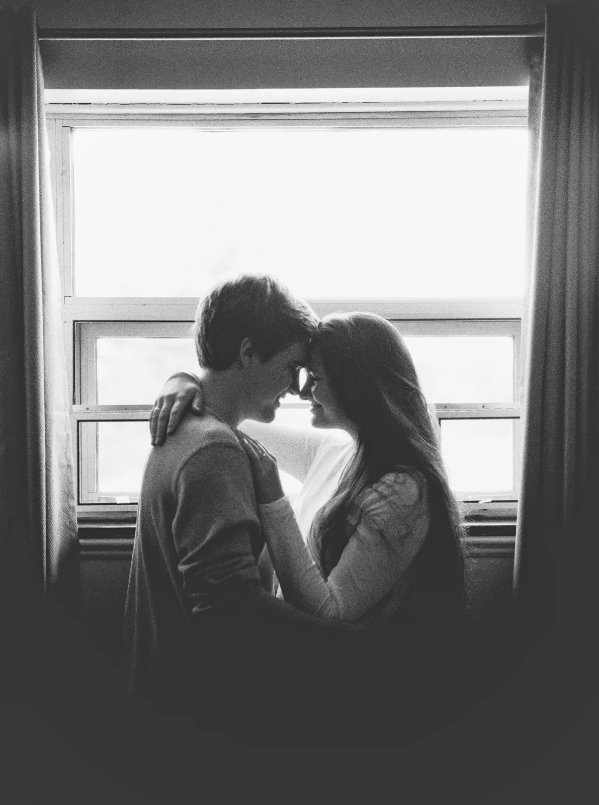 Intimate Engagement Photos At Home by Cleveland Wedding Photographer Matt Erickson Photography