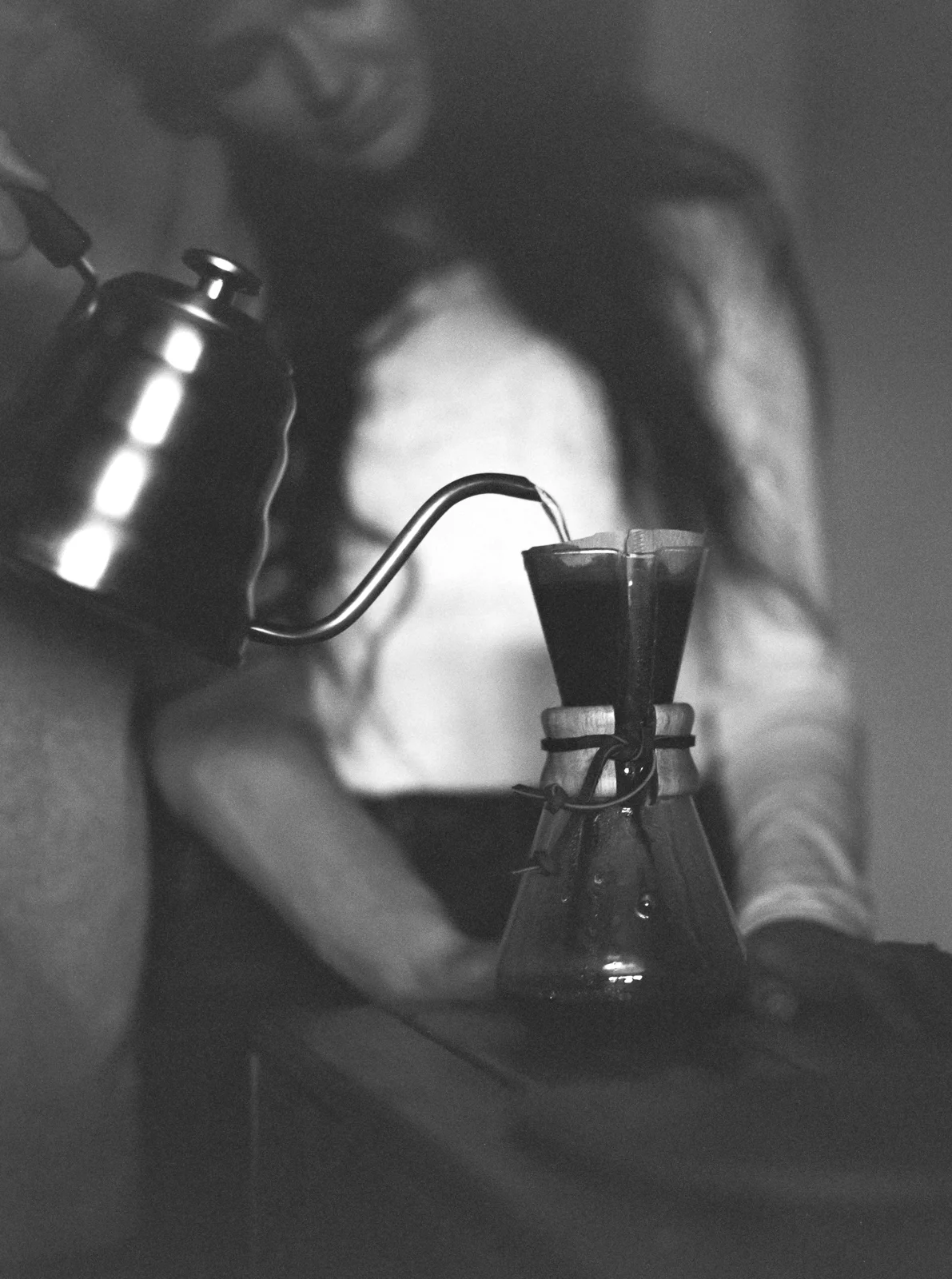 Intimate Engagement Photos At Home by Cleveland Wedding Photographer Matt Erickson Photography