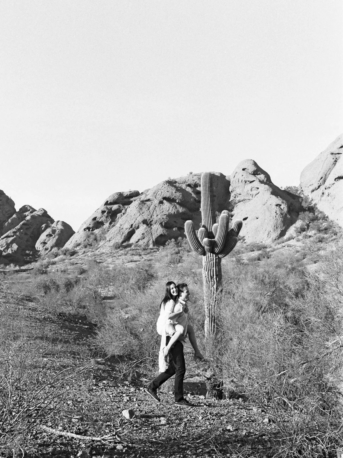 Phoenix Engagement Photos by Cleveland Wedding Photographer Matt Erickson Photography