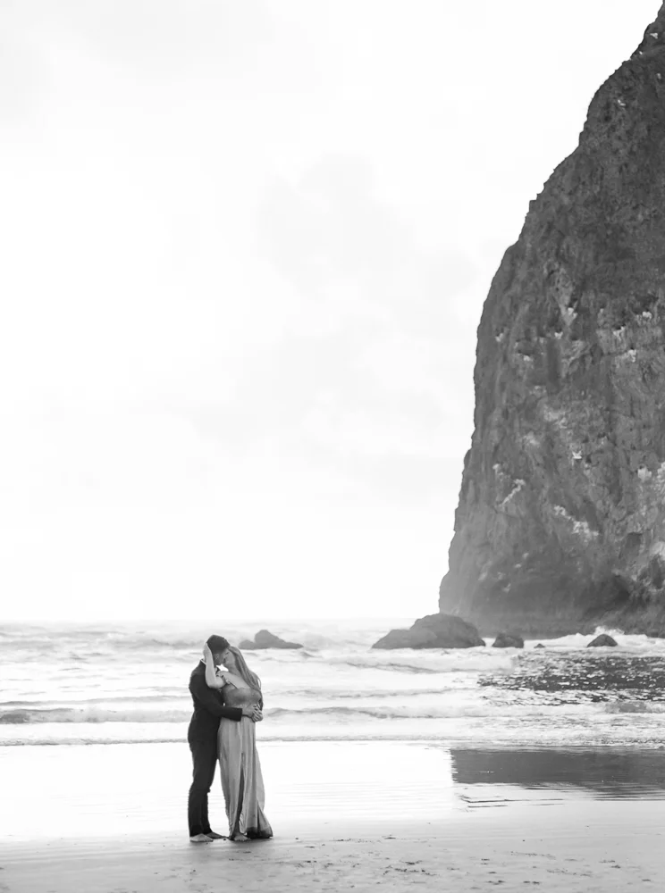 matt-erickson-photography-cannon-beach-enagement-photos-38.jpg