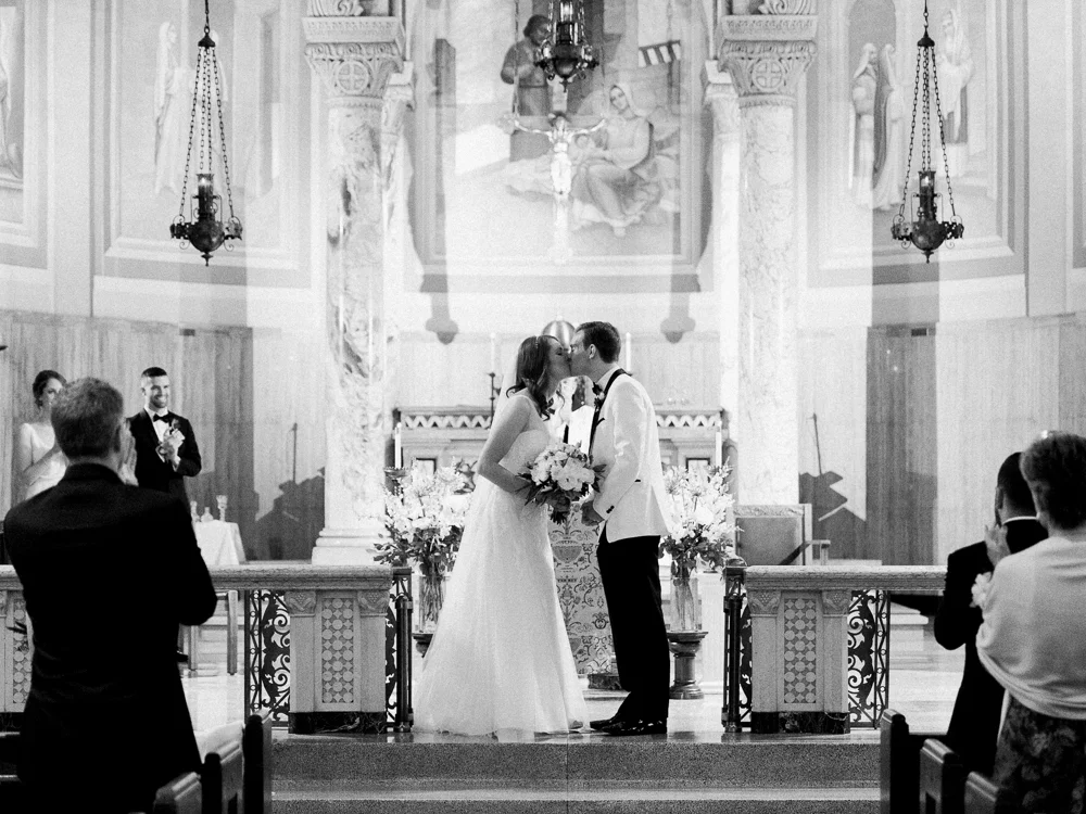 matt-erickson-photography-downtown-cleveland-wedding-photos-9.jpg