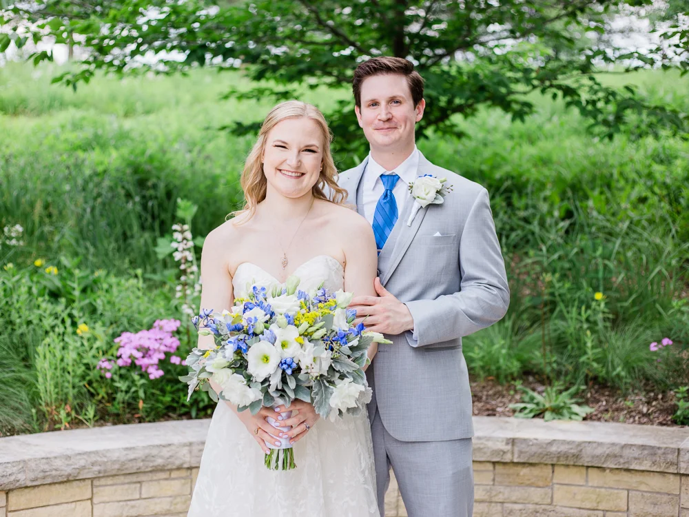 matt-erickson-photography-chicago-garden--independence-grove-wedding-photos-9.jpg