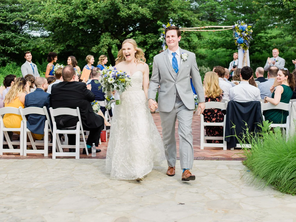 matt-erickson-photography-chicago-garden--independence-grove-wedding-photos-25.jpg