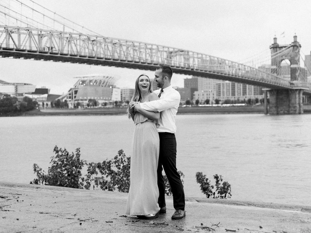 downtown-cincinnati-engagement-photos-by-matt-erickson-photography-19.jpg