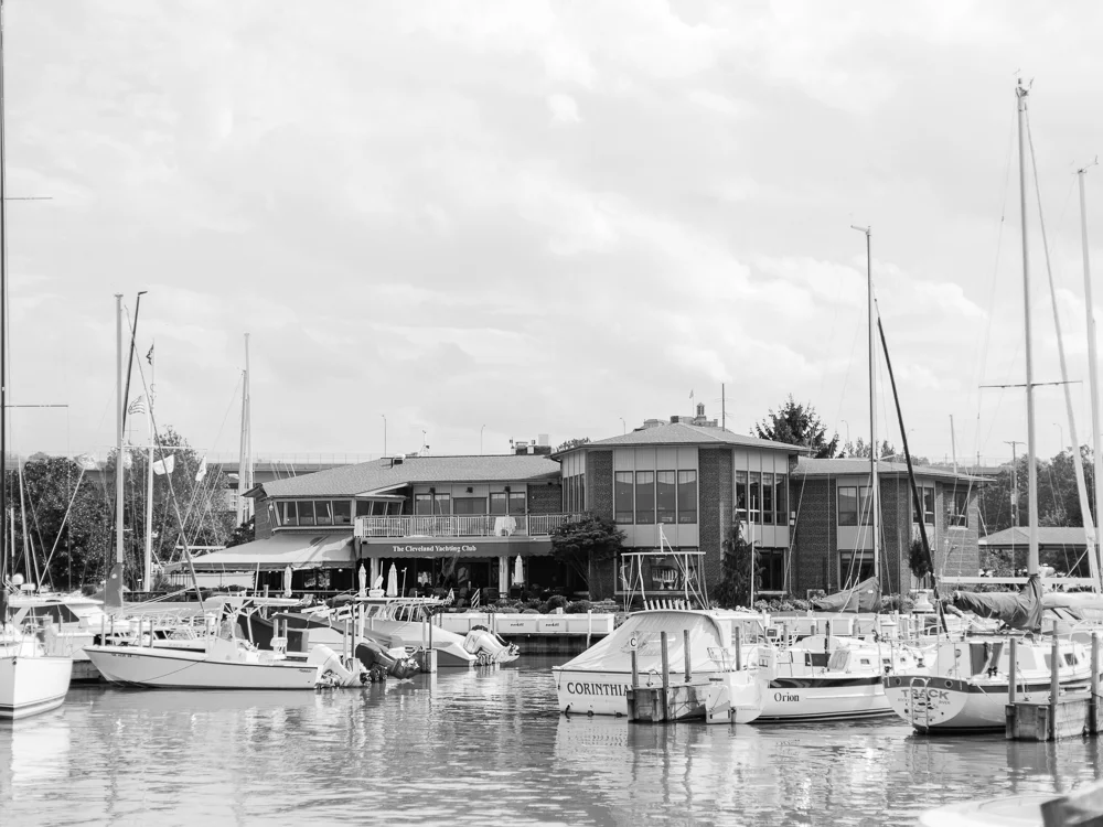cleveland-yacht-club-wedding-photos-by-matt-erickson-photography-6.jpg