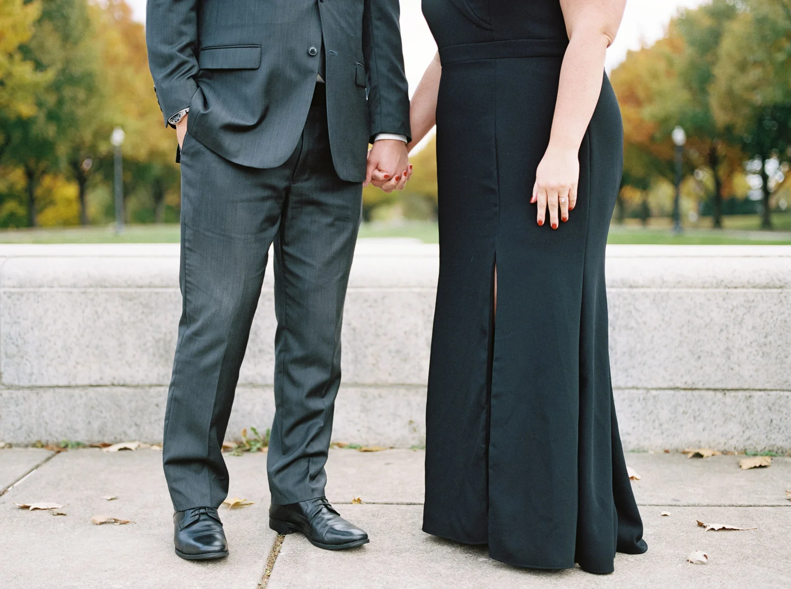 fall-downtown-canton-engagement-photo-ideas-matt-erickson-photography-1.jpg