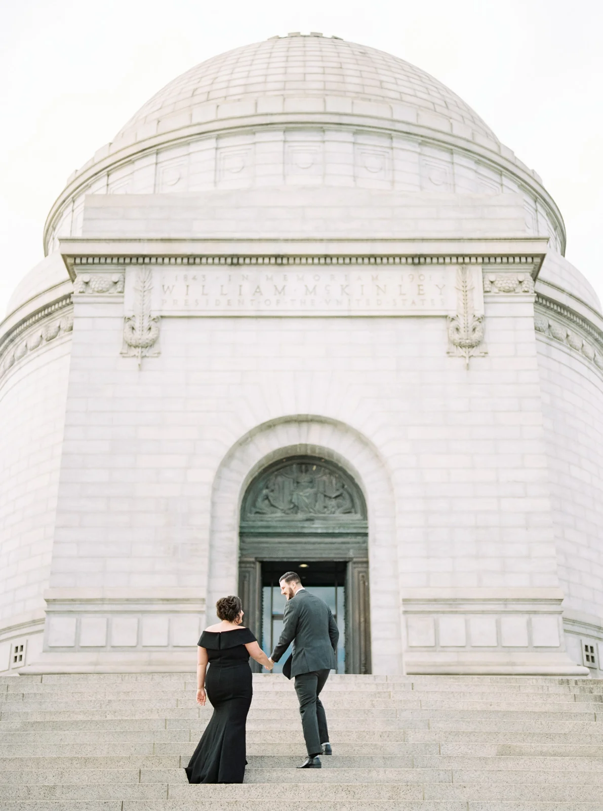 fall-downtown-canton-engagement-photo-ideas-matt-erickson-photography-6.jpg