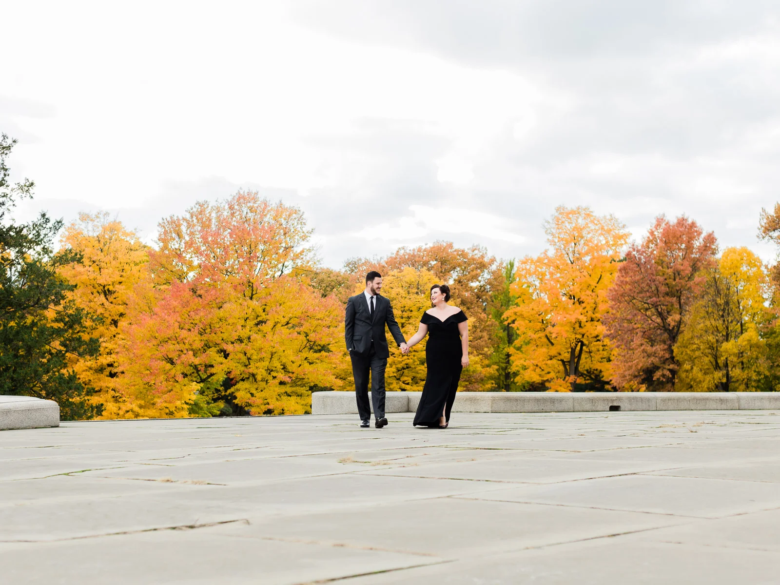 fall-downtown-canton-engagement-photo-ideas-matt-erickson-photography-17.jpg