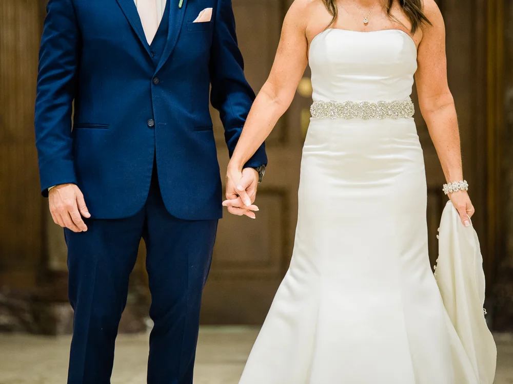 ritz-carlton-luxury-cleveland-wedding-photos-by-matt-erickson-photography-13.jpg