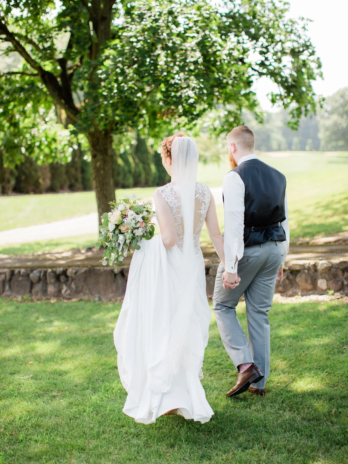 Romantic Summer Wedding in Ashland Ohio-33.jpg