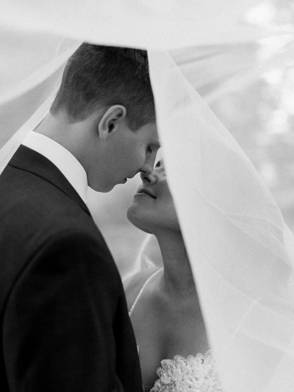Romantic Summer Wedding at Whitehall in Cleveland-13.jpg