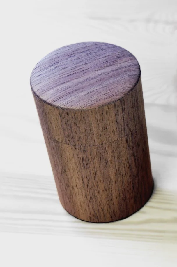 © Aux Mille Pins - Thés du Japon, Emiko Okamoto