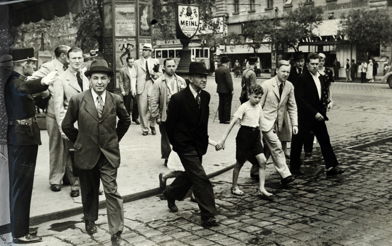 Rákóczi Square, 1937, Gyula Schäffer, collection of the Kiscelli Museum