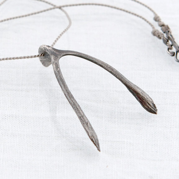 wishbone-Sm-SSsilk-detail.jpg