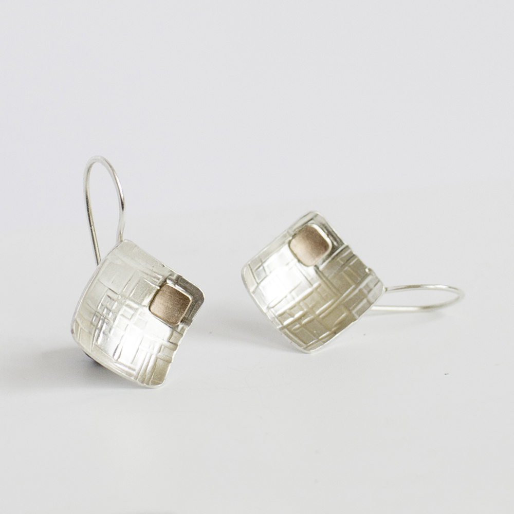 We3-dangle-14x14-linearSS-14kp.jpg