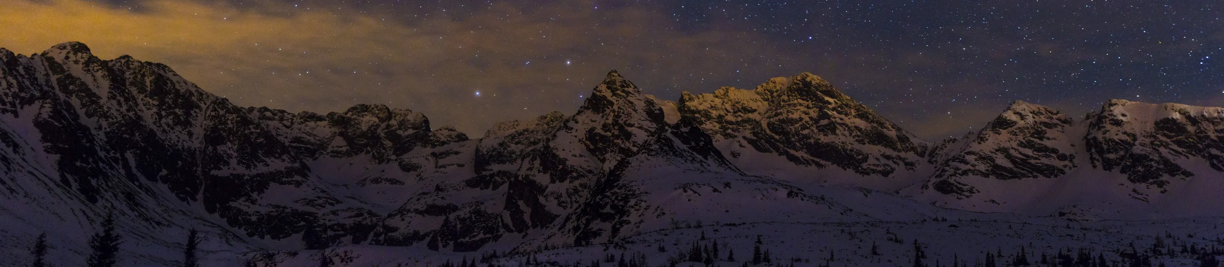 Tatras Night Panorama - Web 1.jpg
