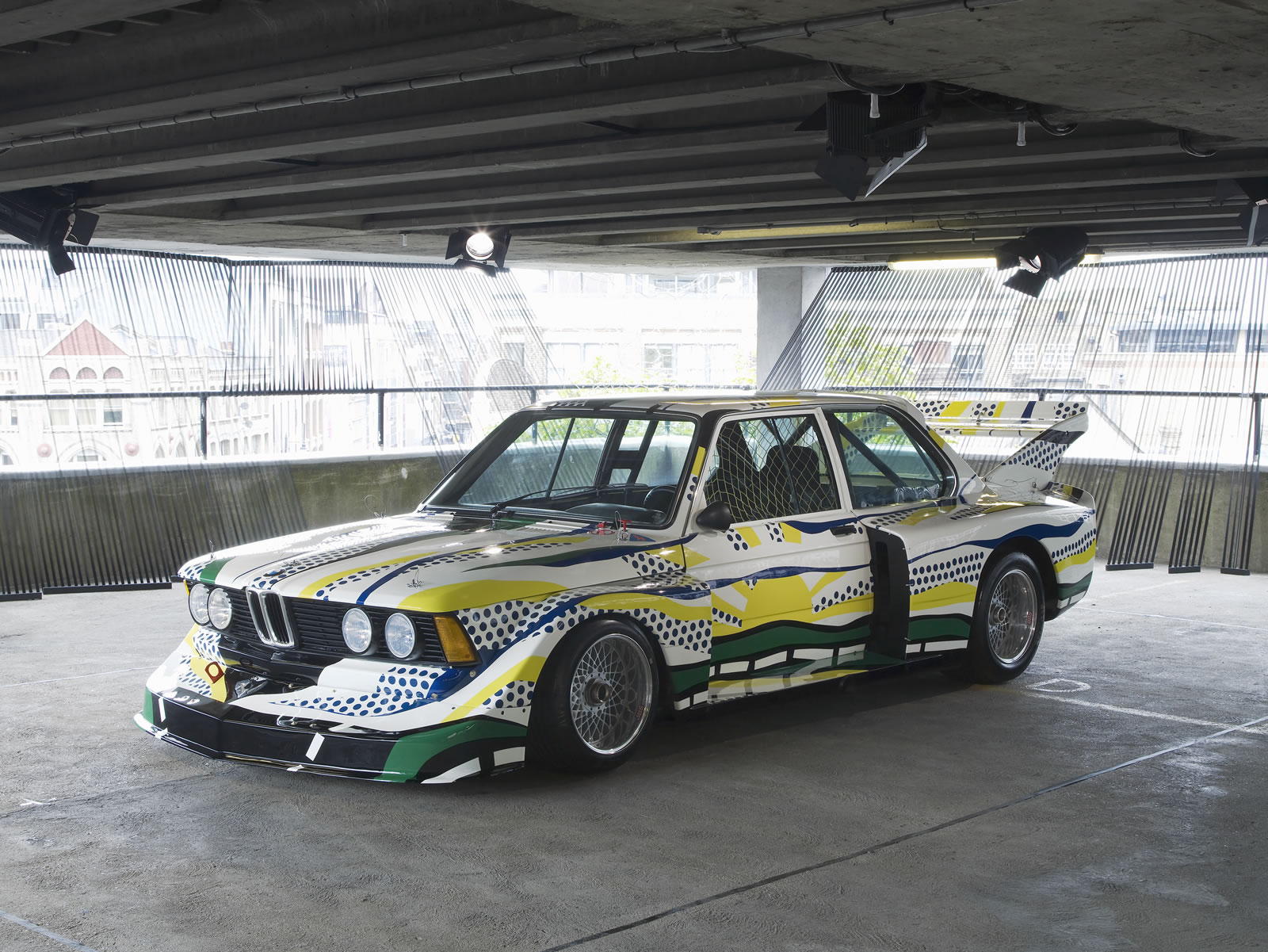 Roy-Lichtenstein-BMW-320i_8.jpg