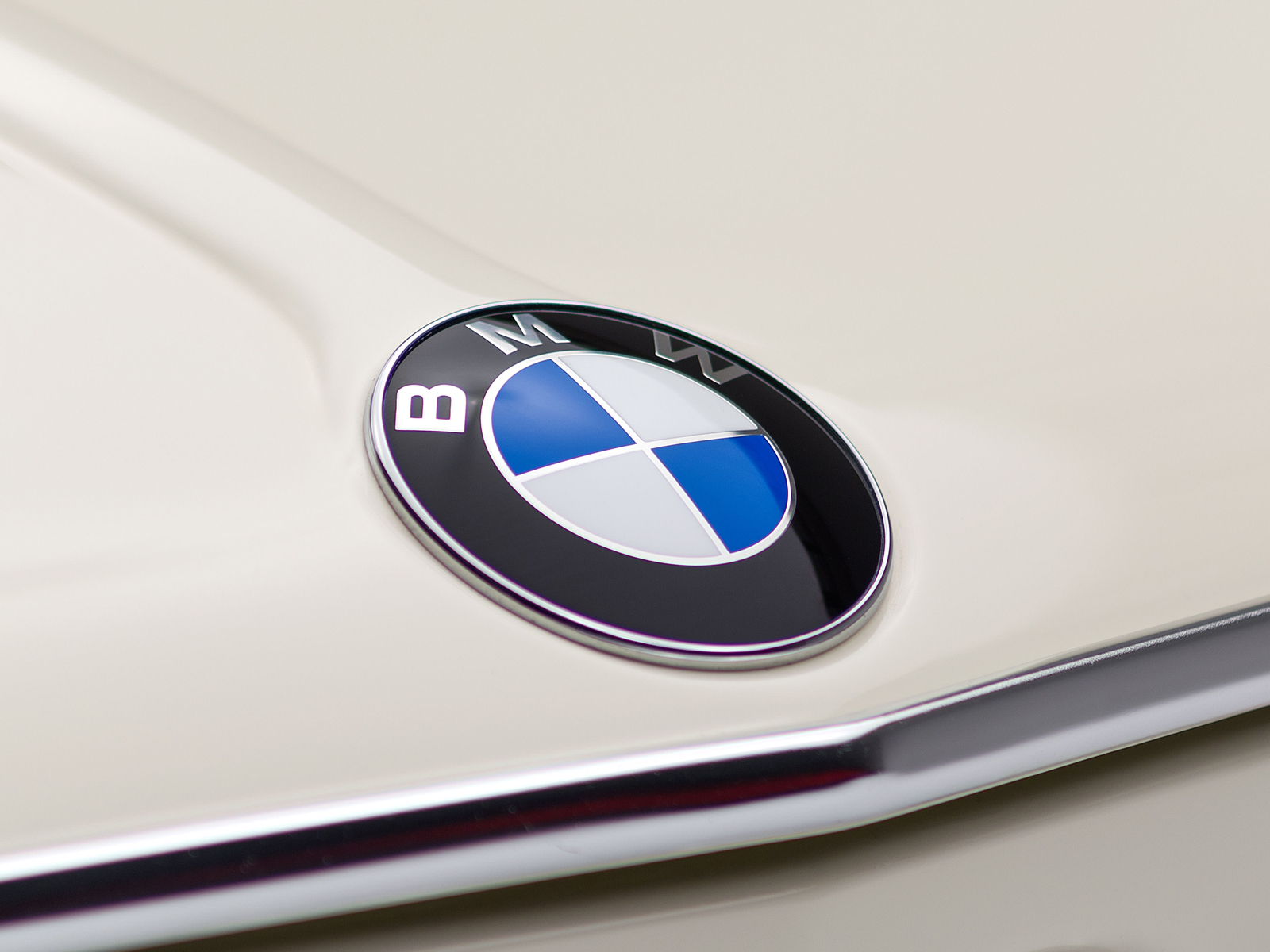 ClassicDotCom_BMW_2002_Turbo_07.jpg