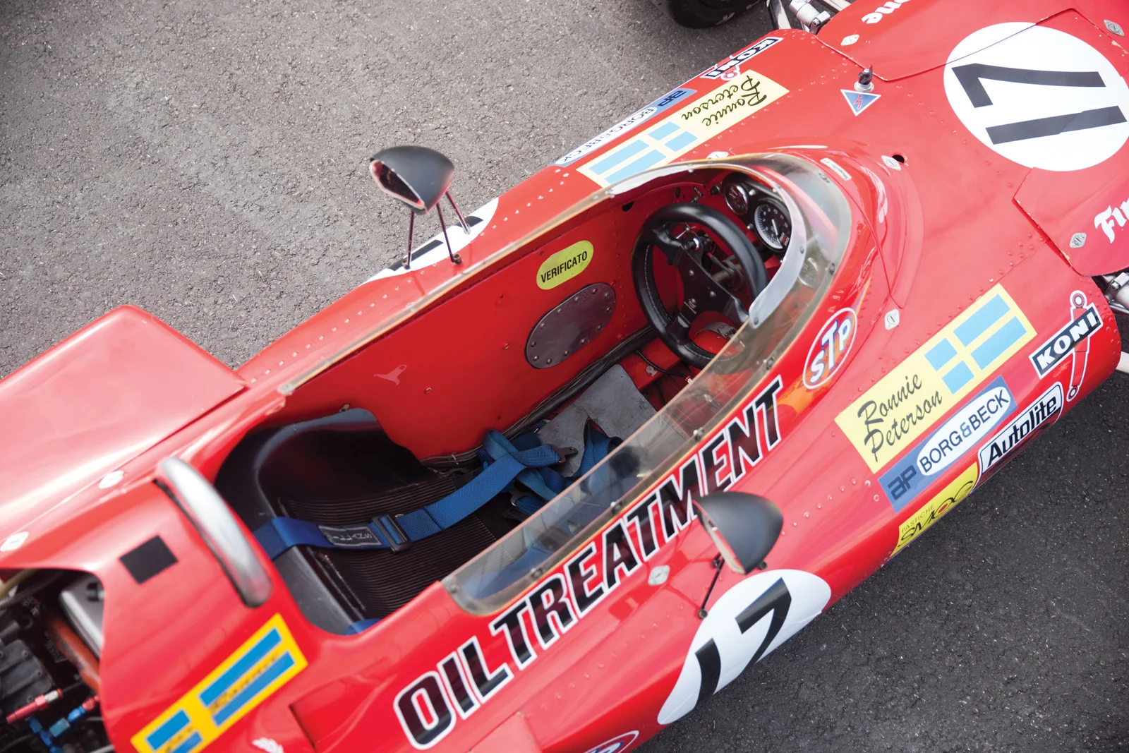 MC16_r153_004.jpg