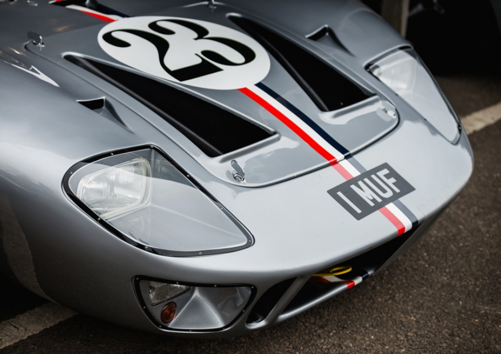 Andrew-Smith-and-James-Cottingham-1965-Scuderia-Bear-Ford-GT40-at-the-Goodwood-74th-Members-Meeting--26410149795.jpg