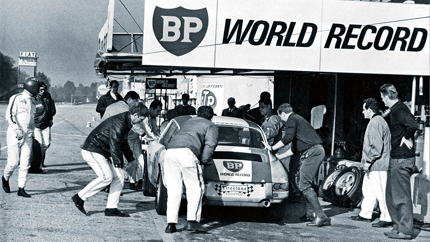 1271045_pit_stop_autodromo_nazionale_di_monza_1967_porsche_ag.jpg