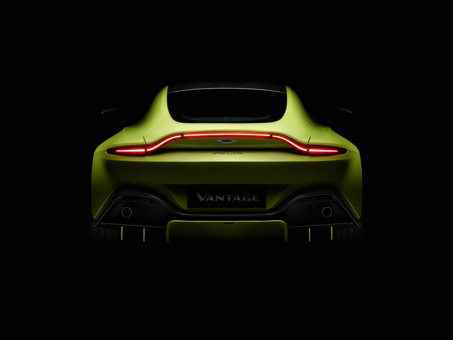 Aston Martin New Vantage_Rankin_05.jpg