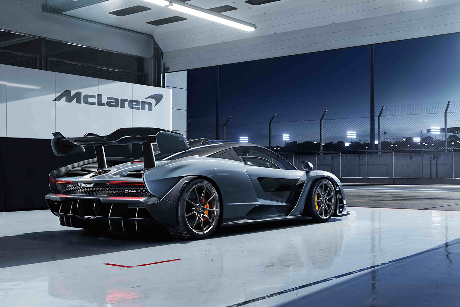 McLaren_001_0002_Layer 23.jpg