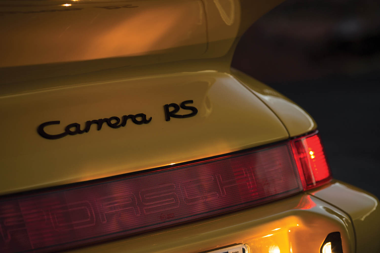 1993-Porsche-911-Carrera-RS-3-8_6.jpg