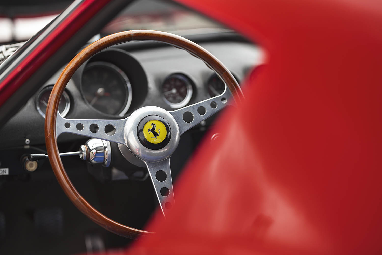 1962-Ferrari-250-GTO-by-Scaglietti_11.jpg