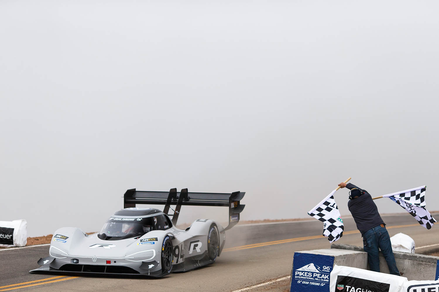 Romain_Dumas_F_Volkswagen_I.D._R_Pikes_Peak-Large-8484.jpg