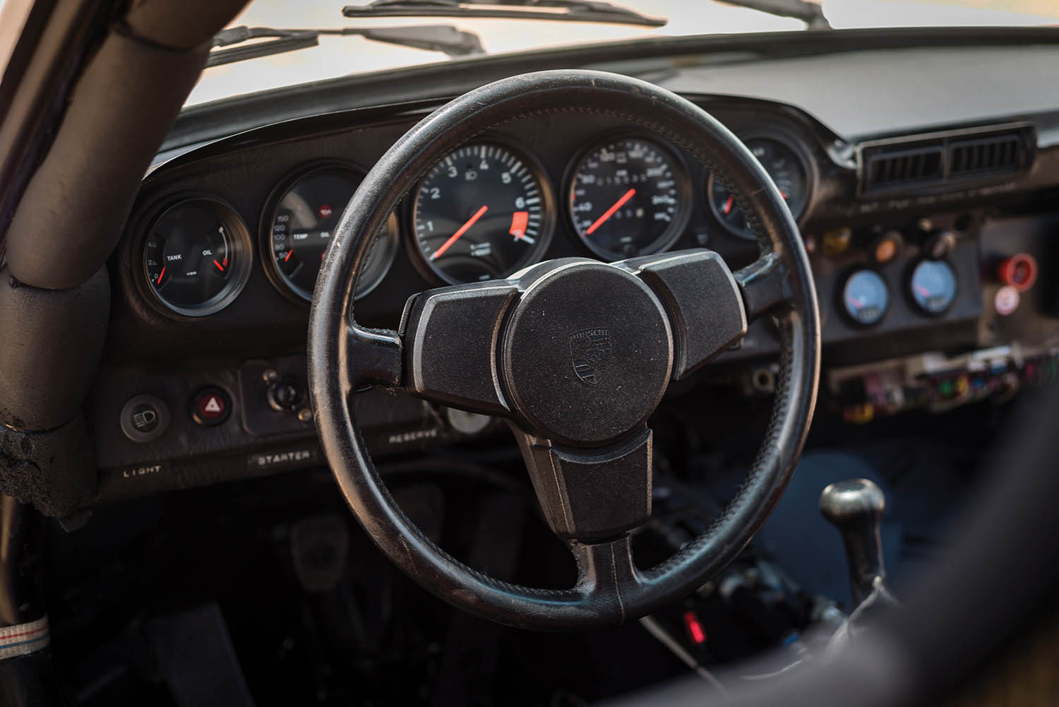 1985-Porsche-959-Paris-Dakar_10.jpg